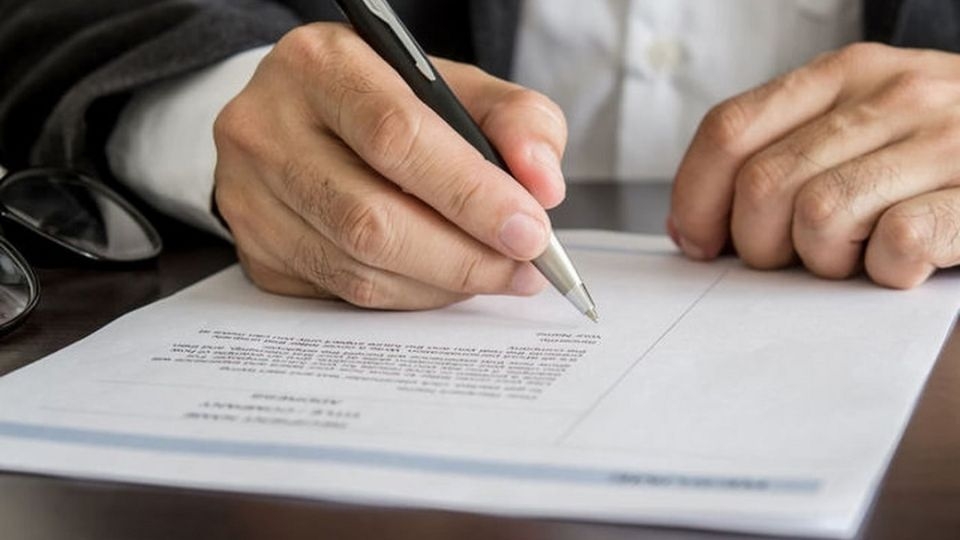 Cover Letter hoàn chỉnh gồm 4 phần: thông tin liên lạc, mở đầu, nội dung và kết thúc
