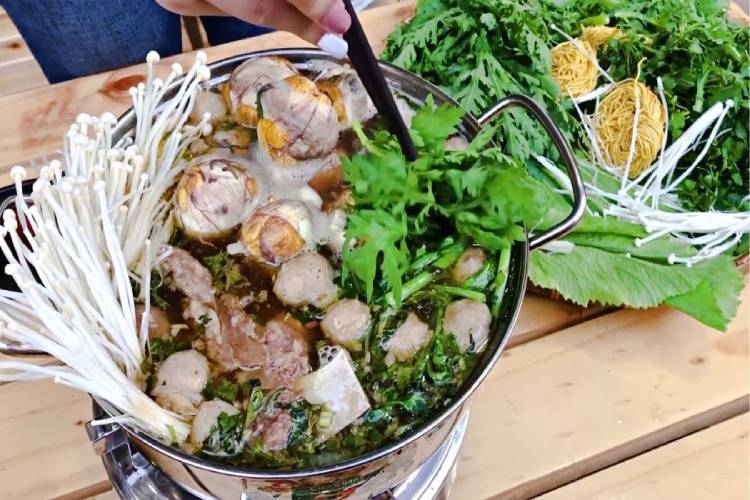 Chia sẻ cách làm lẩu hột vịt lộn cực hấp dẫn, thơm ngon, bổ dưỡng cả nhà đều thích mê Hình 6