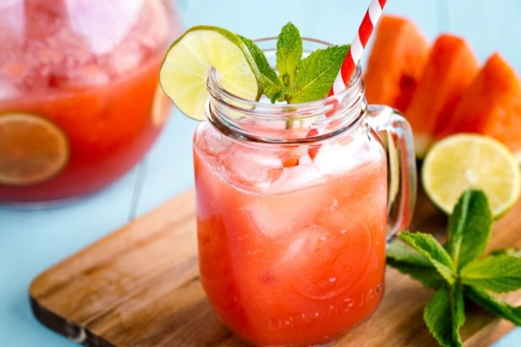 Nước ép, sinh tố dưa hấu giúp giảm cân, làm đẹp da