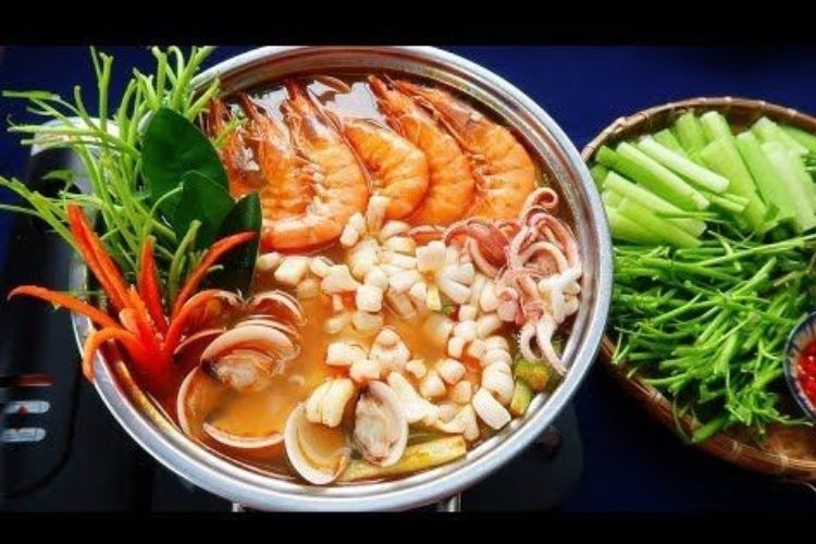 Thưởng thức lẩu Thái hải sản