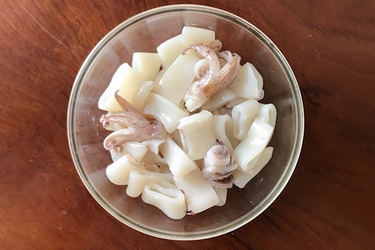 Mực xào tỏi (hình 4)