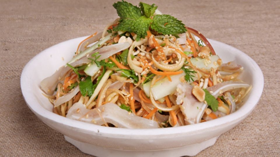 Gỏi tai heo hoa chuối