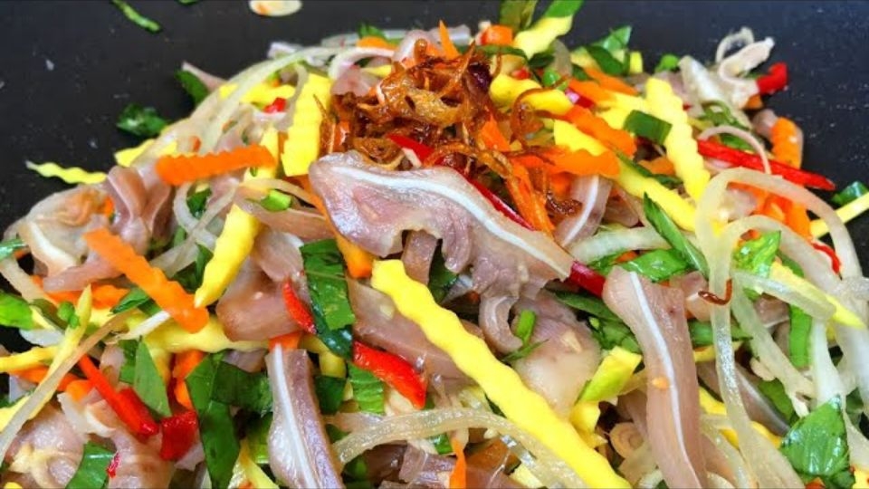 Gỏi tai heo xoài xanh