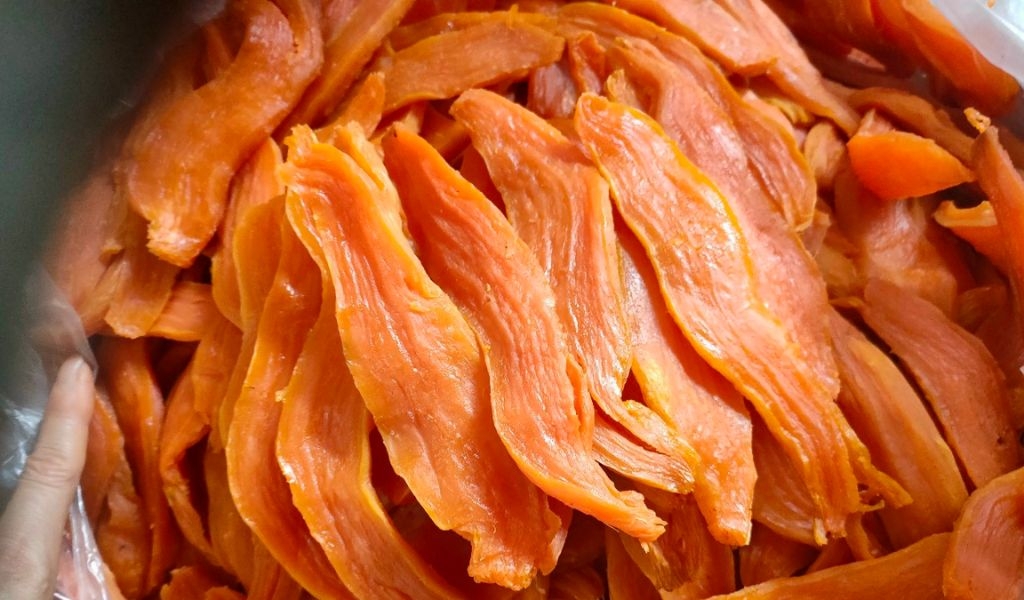 Các cách làm mứt khoai lang lạ miệng, tốt cho sức khoẻ, dễ thực hiện để đón Tết 4