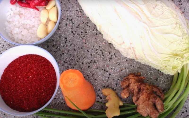 cách làm kim chi không cần bột nếp - Ảnh 1