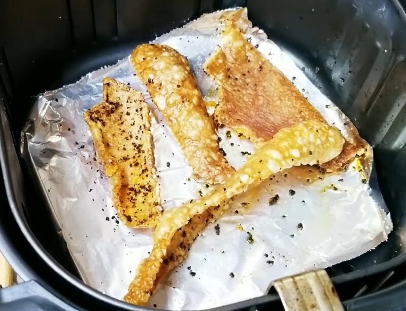 Nướng da heo bằng nồi chiên không dầu