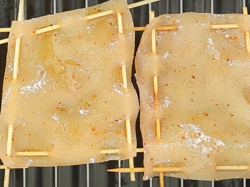 Nướng da heo vàng giòn