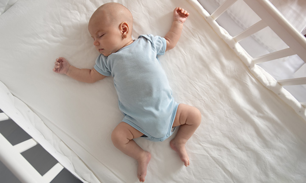 Có nên cho trẻ sơ sinh nằm điều hoà 24/24? Hướng dẫn sử dụng điều hòa đúng cách cho trẻ sơ sinh 2