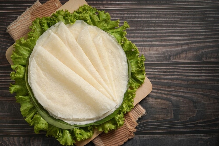 Cách ăn bánh tráng phơi sương