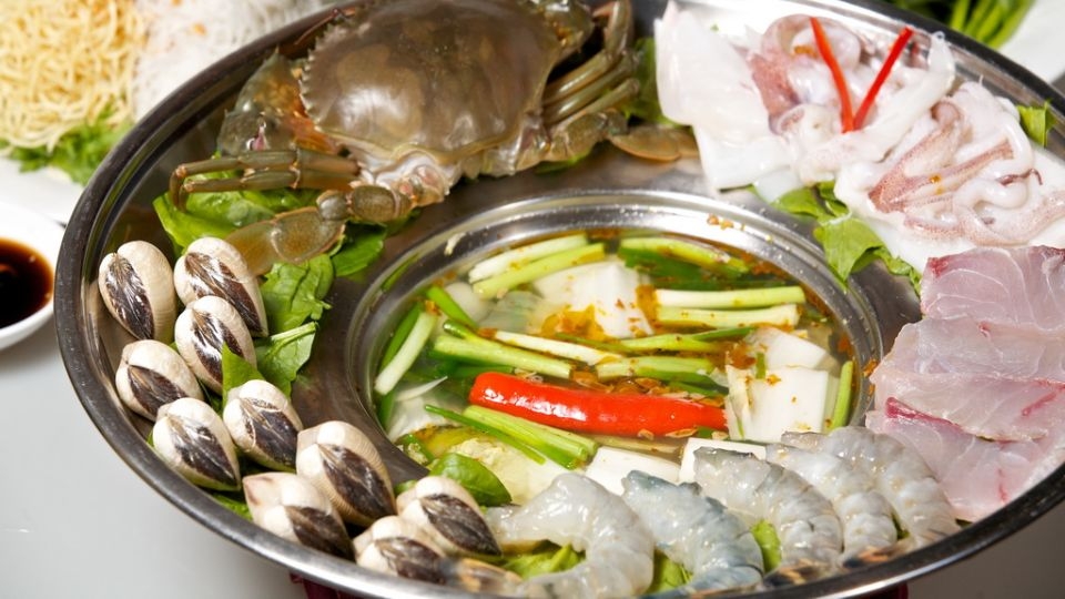 Chuẩn bị nguyên liệu nấu lẩu hải sản cần đảm bảo tươi ngon