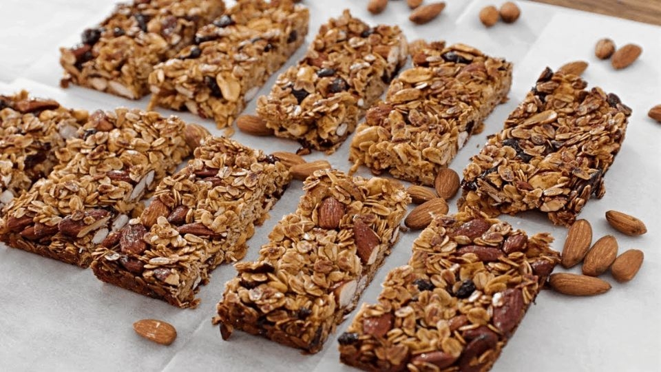 Bánh Granola cung cấp nguồn năng lượng dồi dào cho bữa sáng