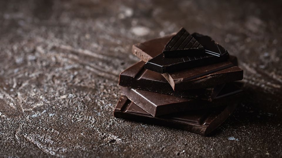 Chocolate đen có lượng calo rất lớn