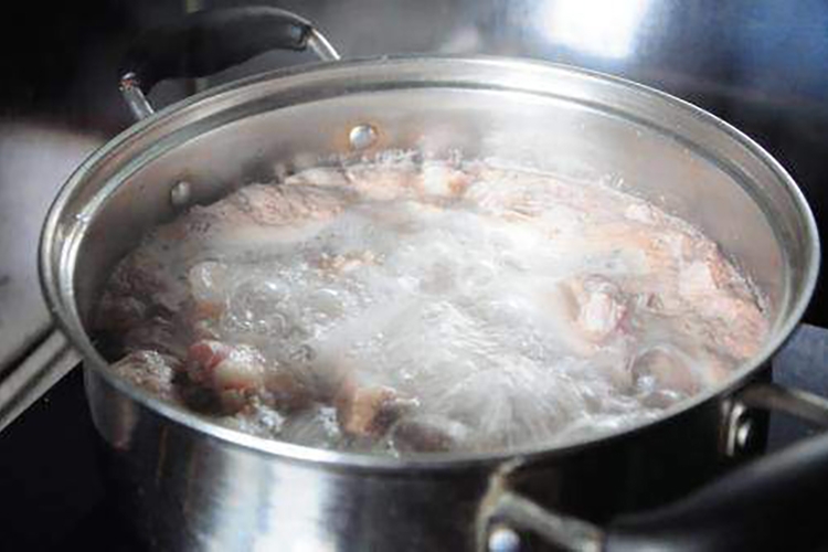 Canh măng sườn (hình 4)
