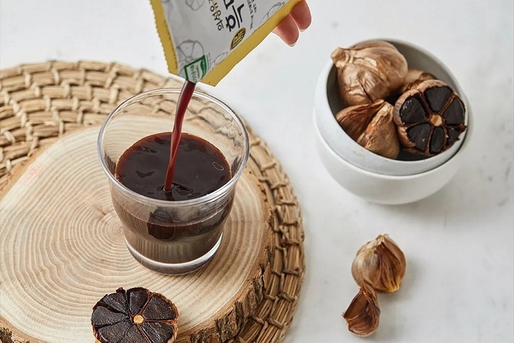 ăn tỏi đen đúng cách 1