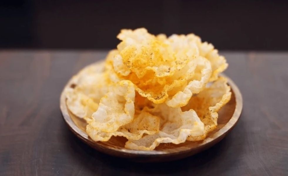 bánh tráng chiên giòn rụm