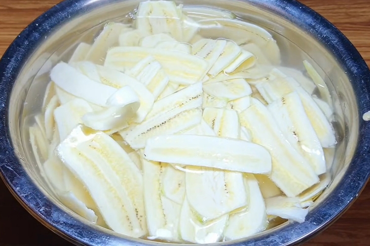 Cách làm mứt chuối xanh (hình 3)