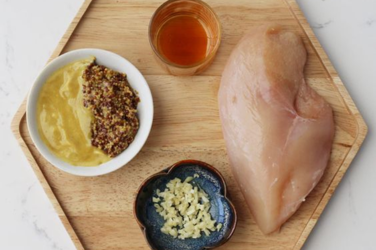 Nướng ức gà bằng nồi chiên không dầu