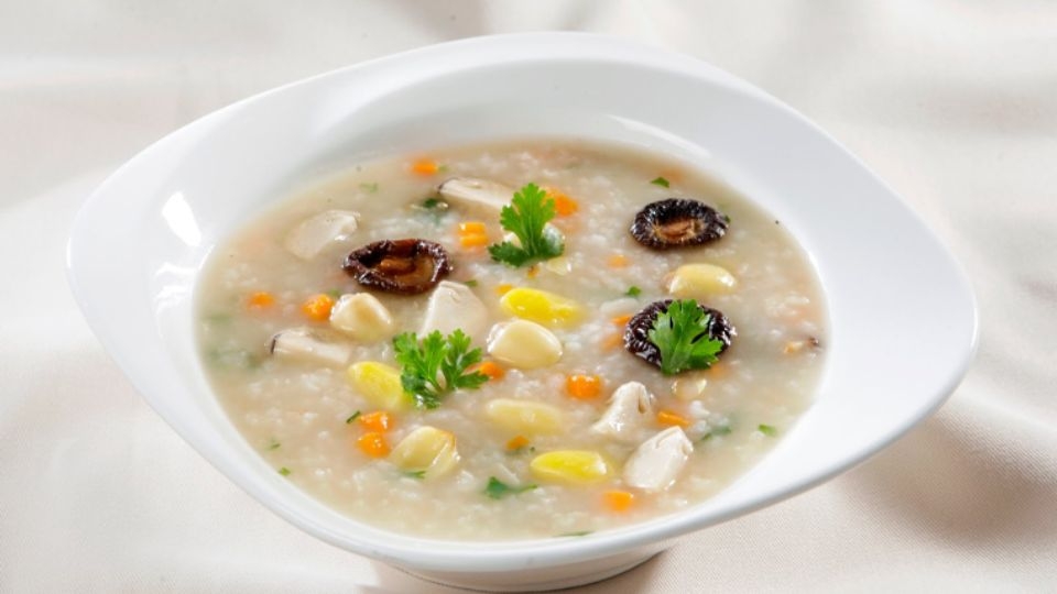 Cháo gà nấm