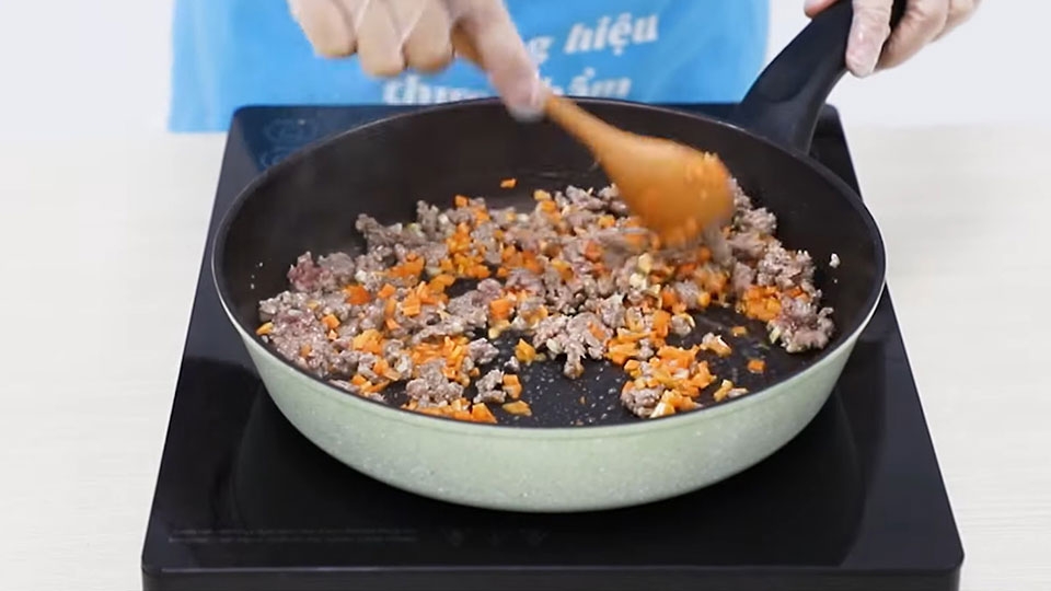 Xào sơ thịt bò