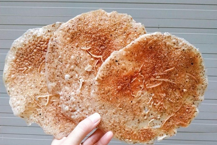 Hướng dẫn nướng bánh đa bằng nồi chiên không dầu nhanh chóng, đơn giản, giòn rụm - hình 4