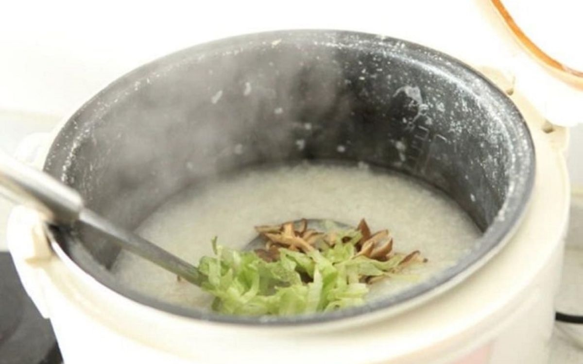 Một vài lưu ý nhỏ khi nấu cháo bằng nồi cơm điện để qua đêm