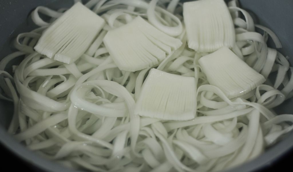 Cách làm mứt dừa ngũ sắc không phẩm màu, ngon miệng, đẹp mắt và đảm bảo an toàn 3