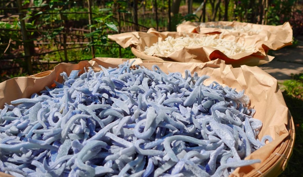 Cách làm mứt dừa ngũ sắc không phẩm màu, ngon miệng, đẹp mắt và đảm bảo an toàn 5