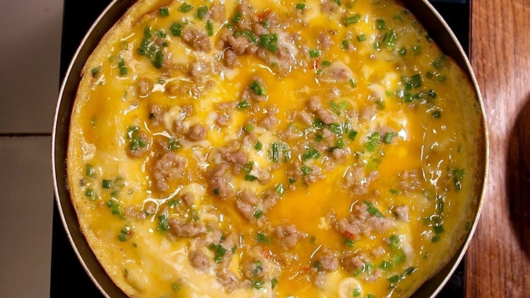 Trứng chiên thịt băm