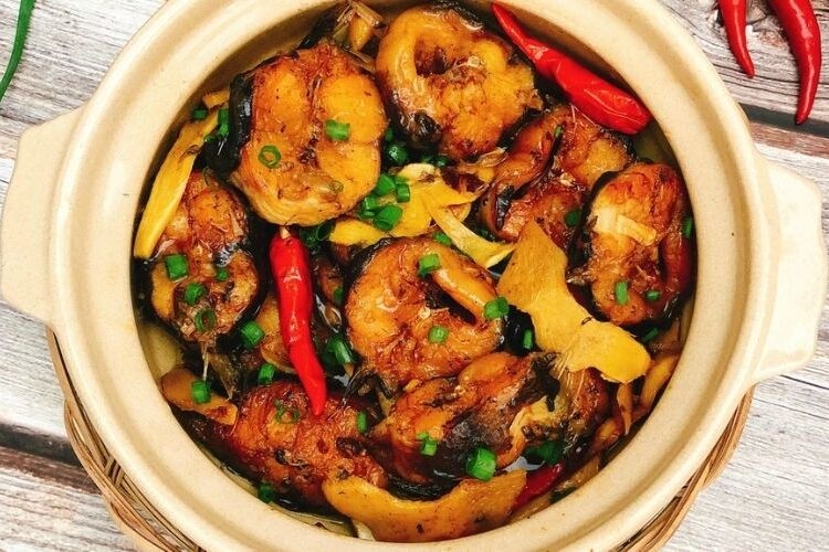 Món cá trê kho gừng đậm vị, đưa cơm