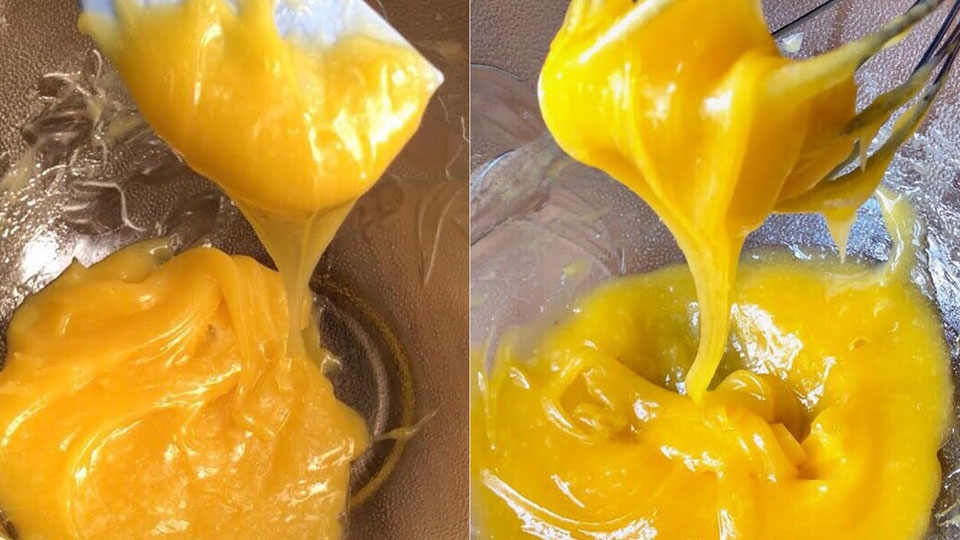 Đảo đều cho hỗn hợp hoà quyện vào nhau