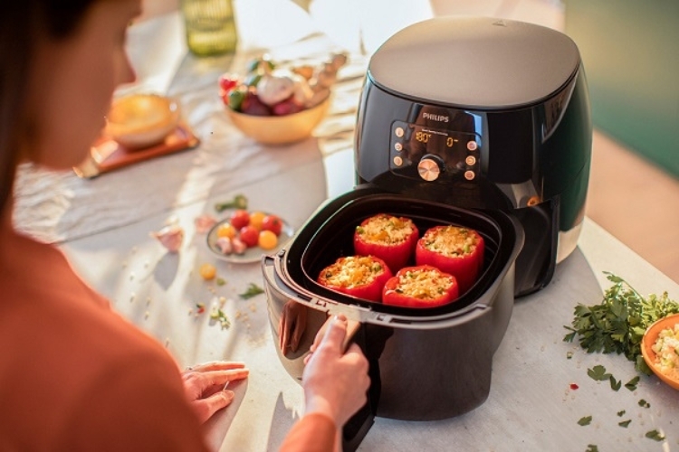Làm bánh gato bằng nồi chiên không dầu