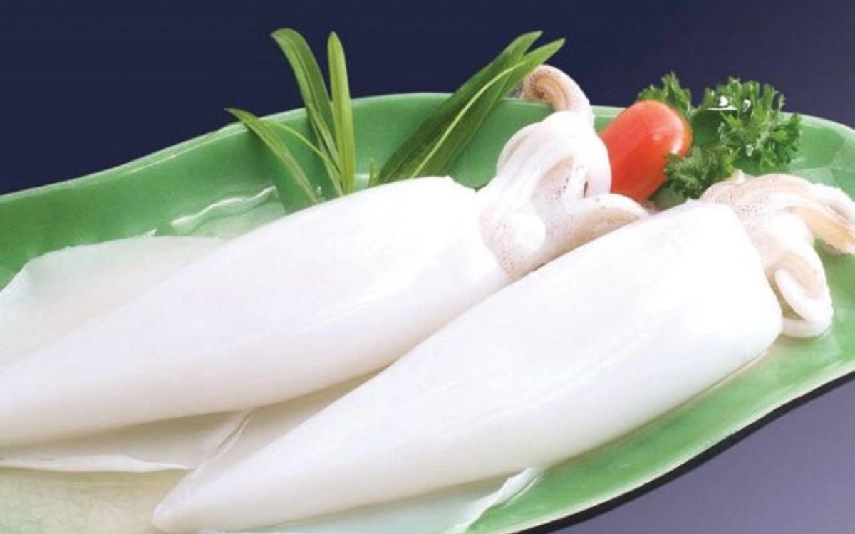 Bước 1: Sơ chế mực một nắng