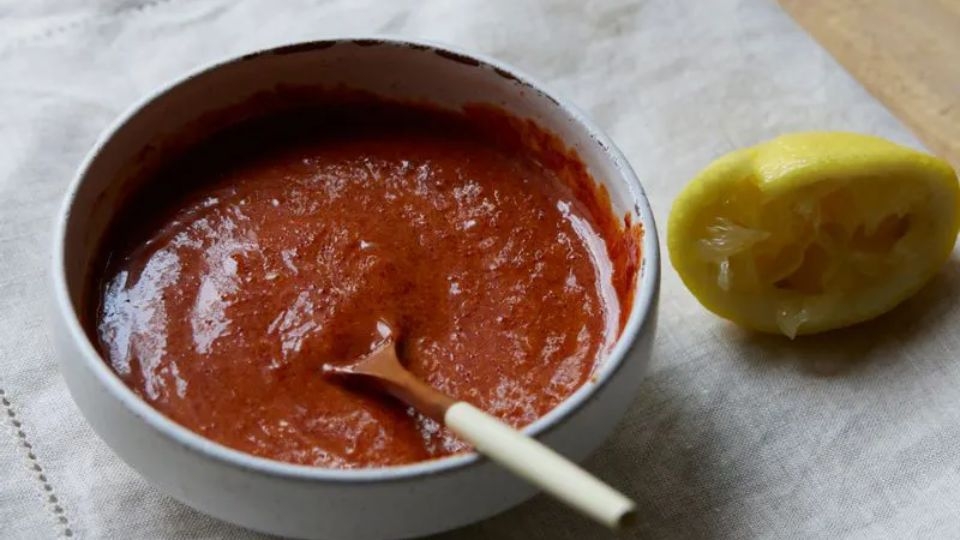 Nước sốt tương ớt Sriracha