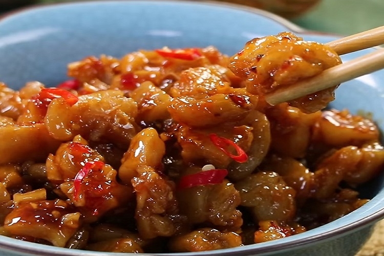 Thưởng thức tóp mỡ cháy tỏi thơm ngon