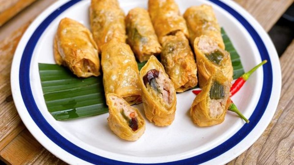Tôm tươi cuộn trứng bắc thảo