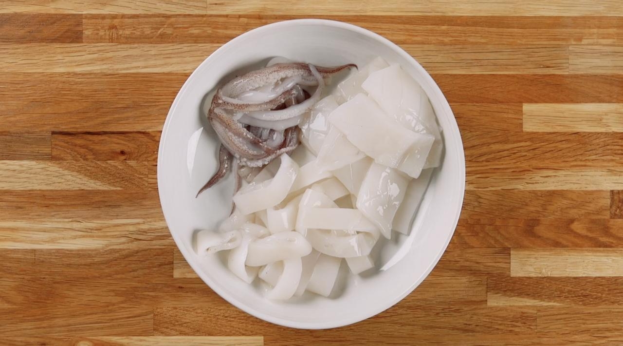 Cách làm mực chiên bơ giòn ngon bắt miệng tại nhà, để lâu cũng không lo bị ỉu 2