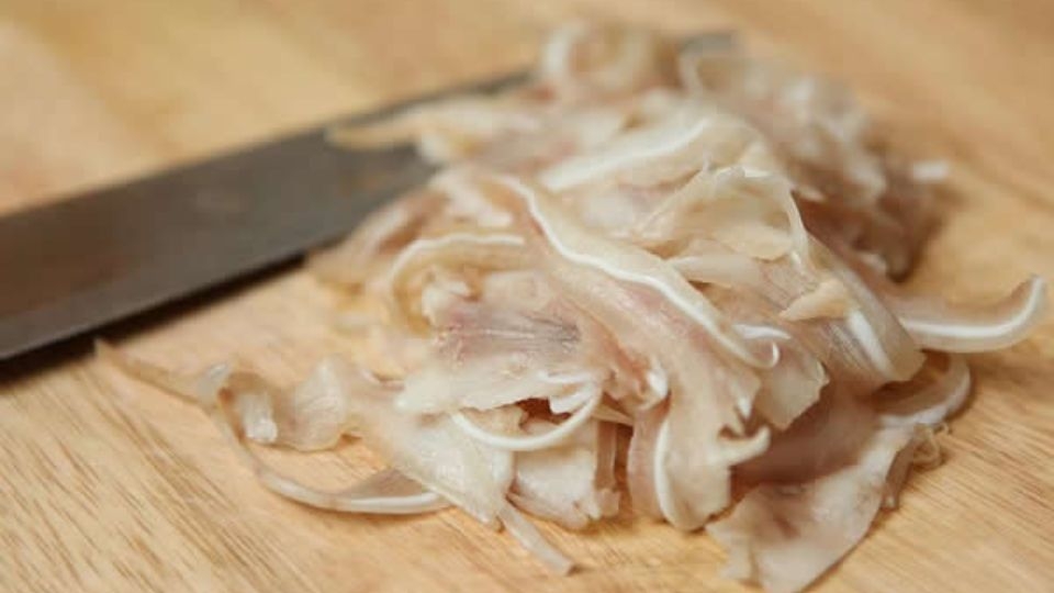 Cắt tai heo