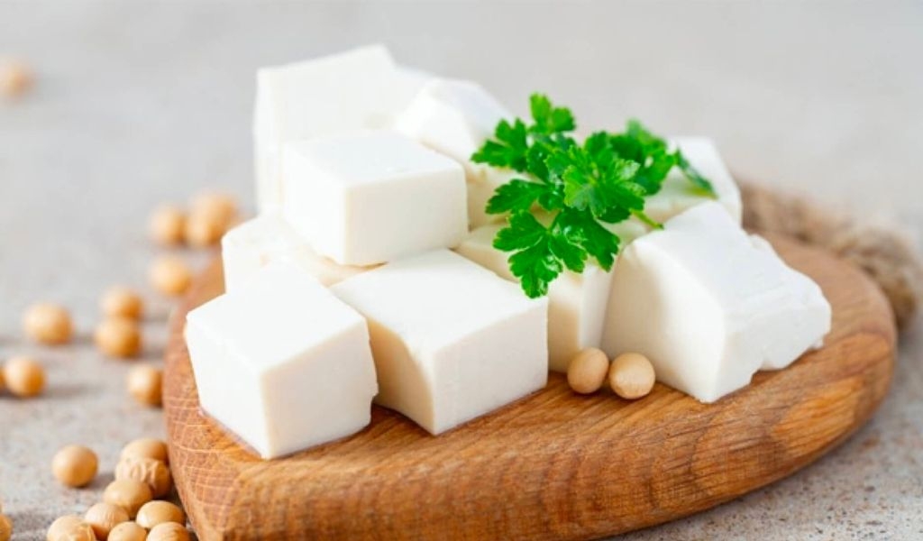 Cách làm đậu hũ non chiên giòn bên trong mềm mịn, cực kỳ dễ làm đổi vị cho bữa ăn 1