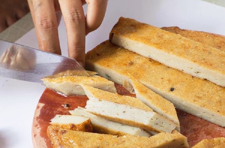 Cắt chả cá