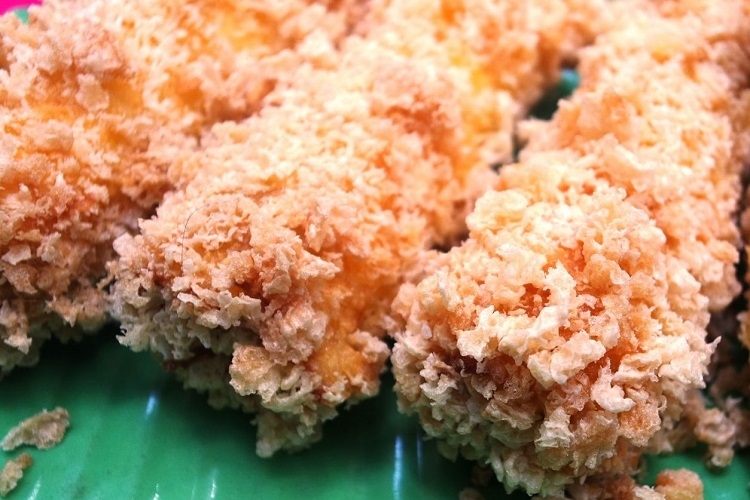 Xúc xích chiên xù giòn ngon, hấp dẫn