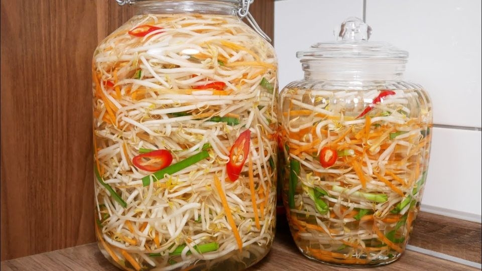 Bước 3: Muối dưa giá