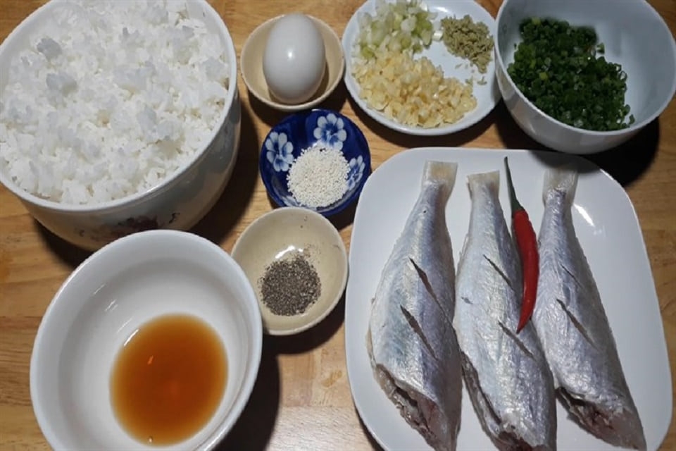 Cách làm món cơm chiên cá mặn 1