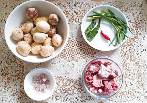 canh xương khoai sọ - ảnh 2