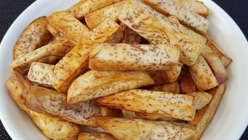 Cách làm khoai môn chiên nước mắm (4)