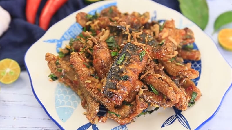 Món lươn chiên giòn nước mắm đậm đà, cuốn hút