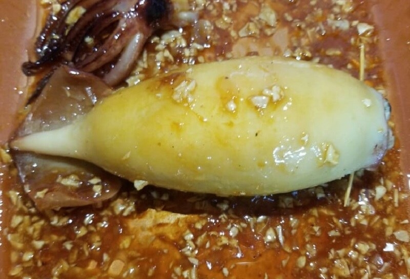 Chiên mực nhồi với nước mắm đường