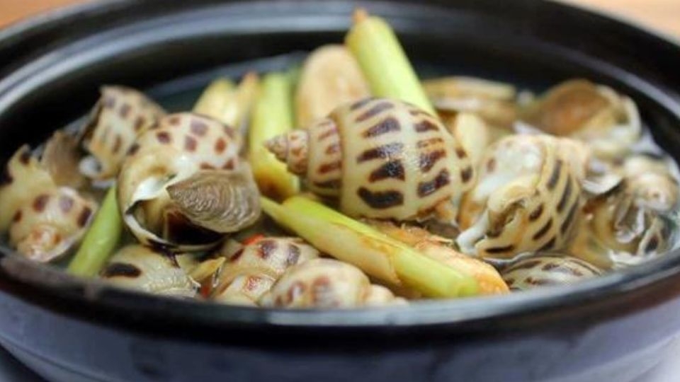 Cách luộc ốc hương (4)