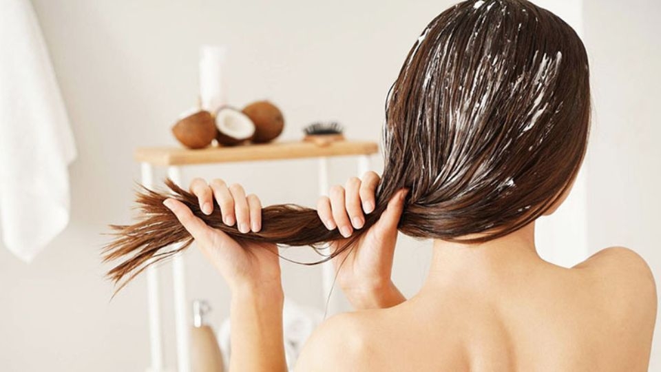 Ủ tóc collagen là phương pháp chăm sóc và bảo vệ tóc hiệu quả