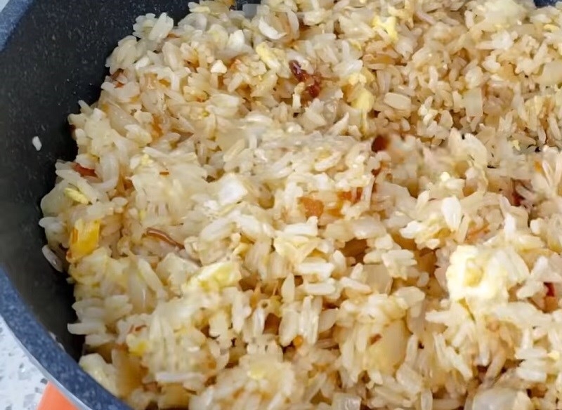 Chiên cơm cho tơi