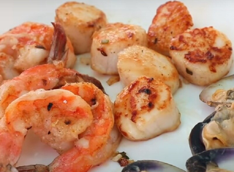 Xào chín tôm, sò